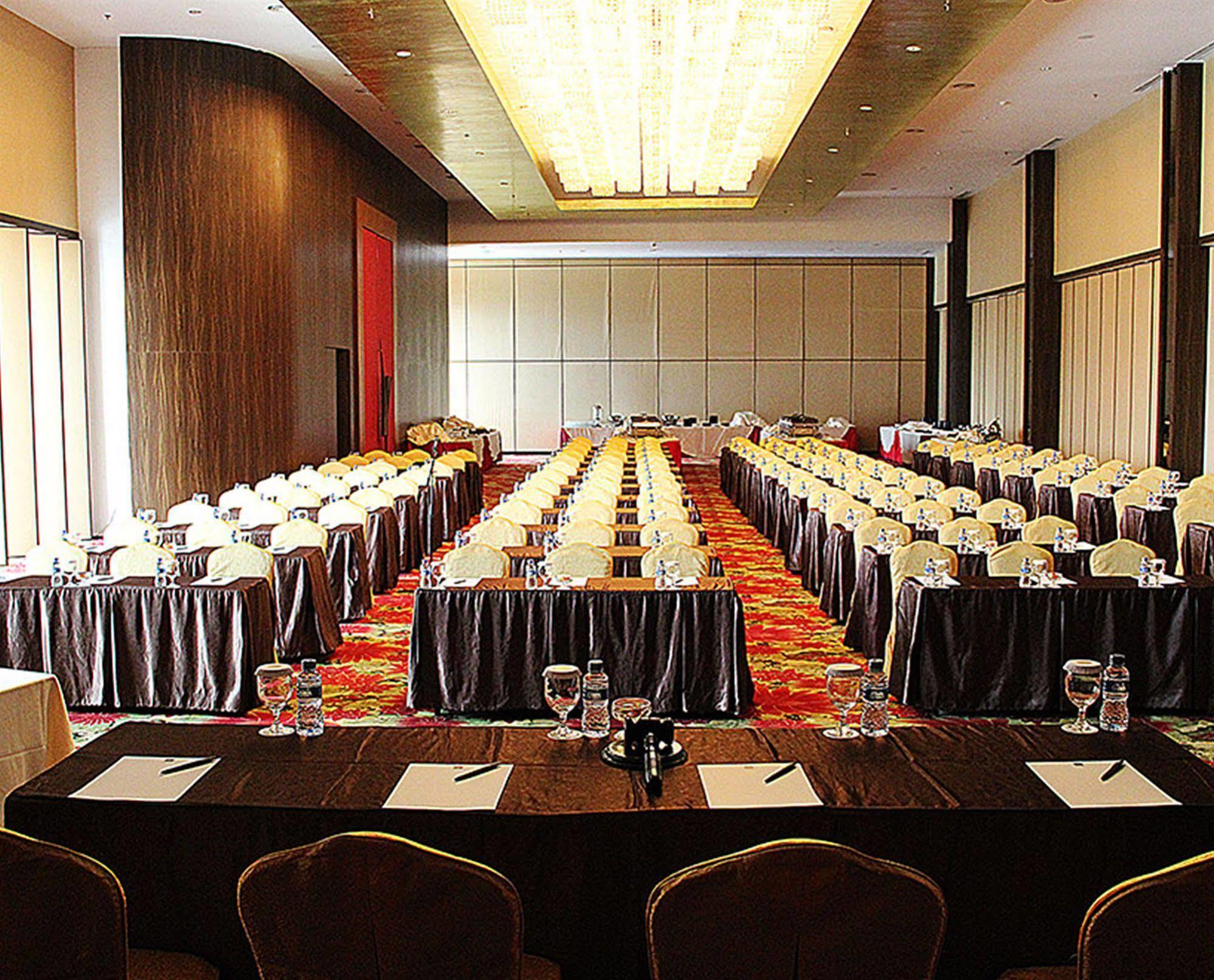 Hariston Hotel & Suites, Pluit - Jacarta Exterior foto